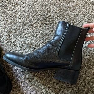 Semi square toe boots